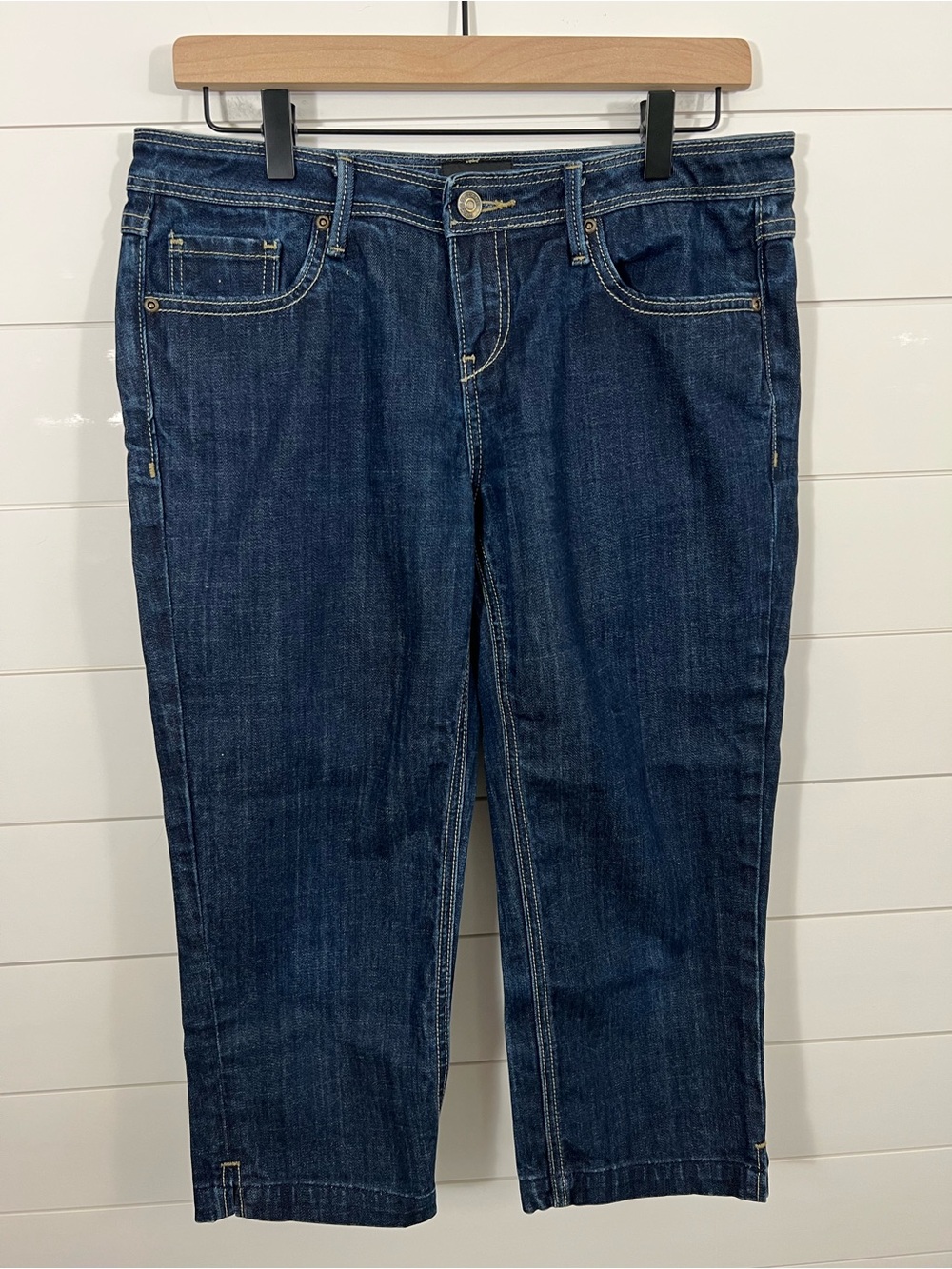 VIGOSS Classic Capri Jeans Womens 7 Dark Wash Embroidered Pockets